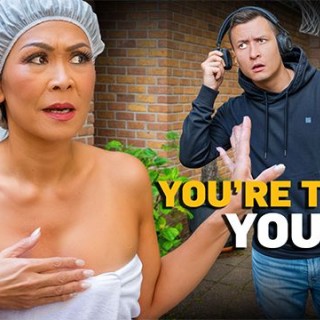 Молодой пацанчик круто трахнул мамашу